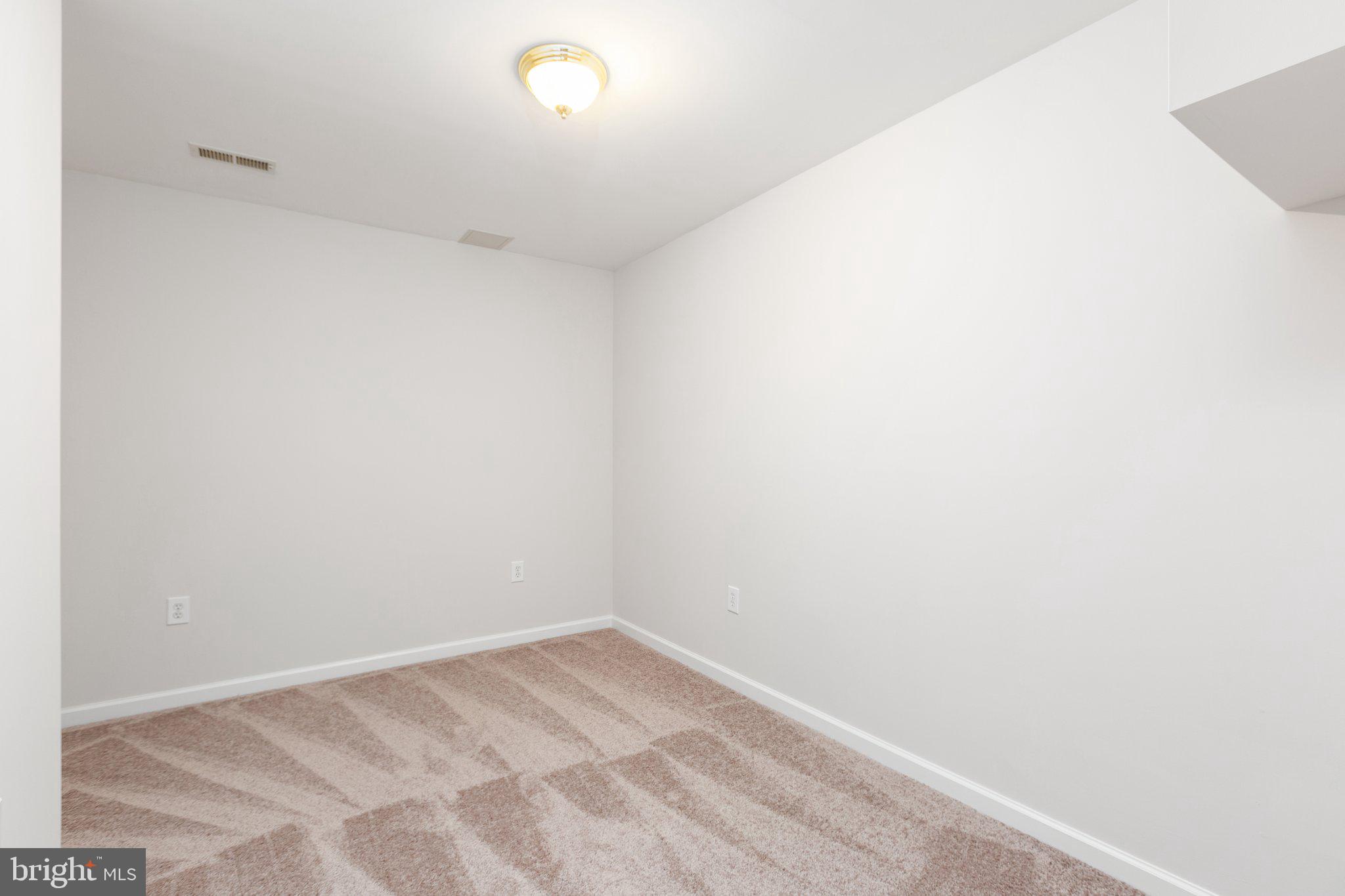 10602 Watford Lane