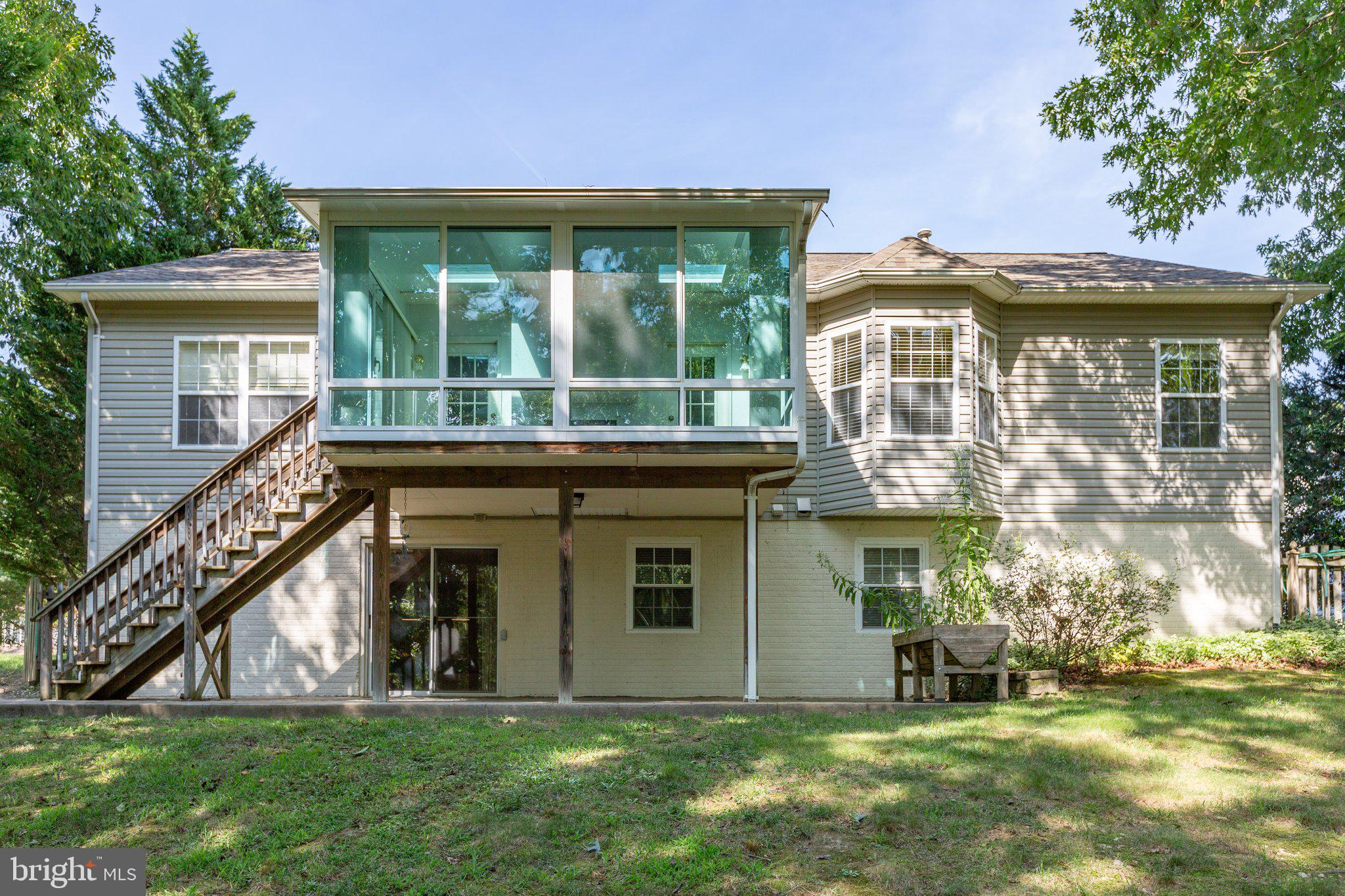 10602 Watford Lane