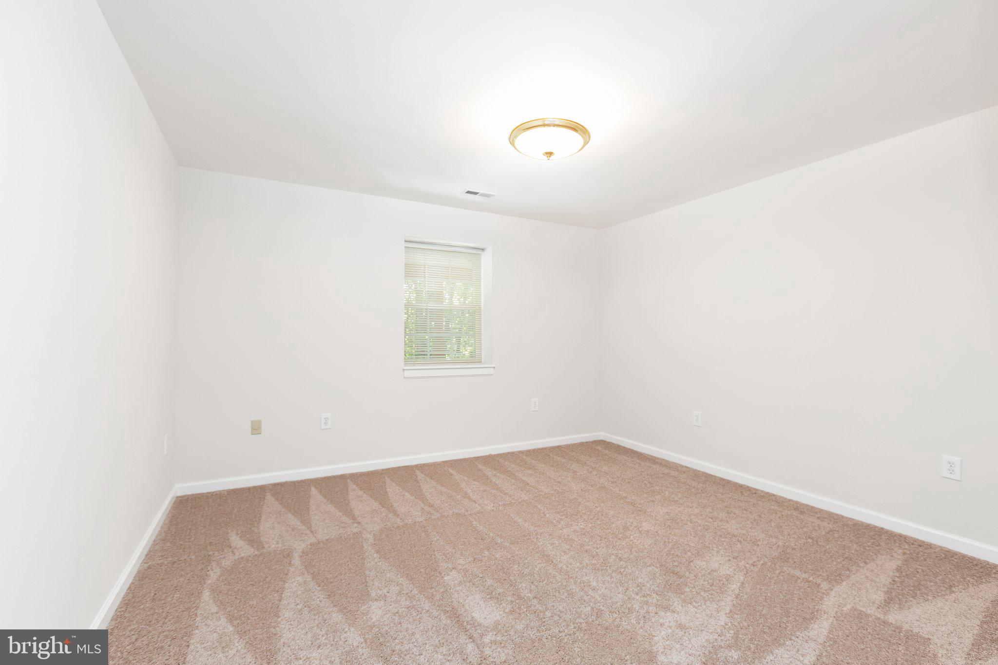 10602 Watford Lane