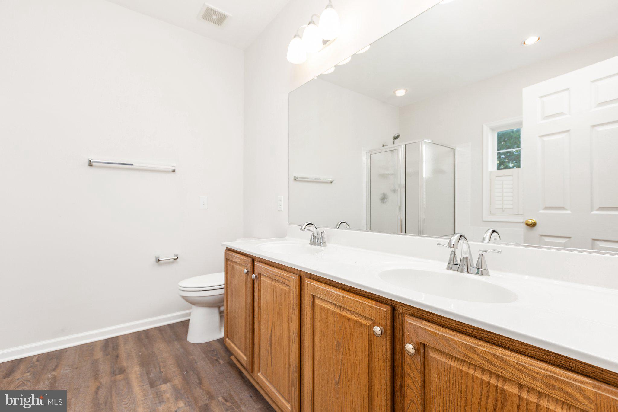10602 Watford Lane