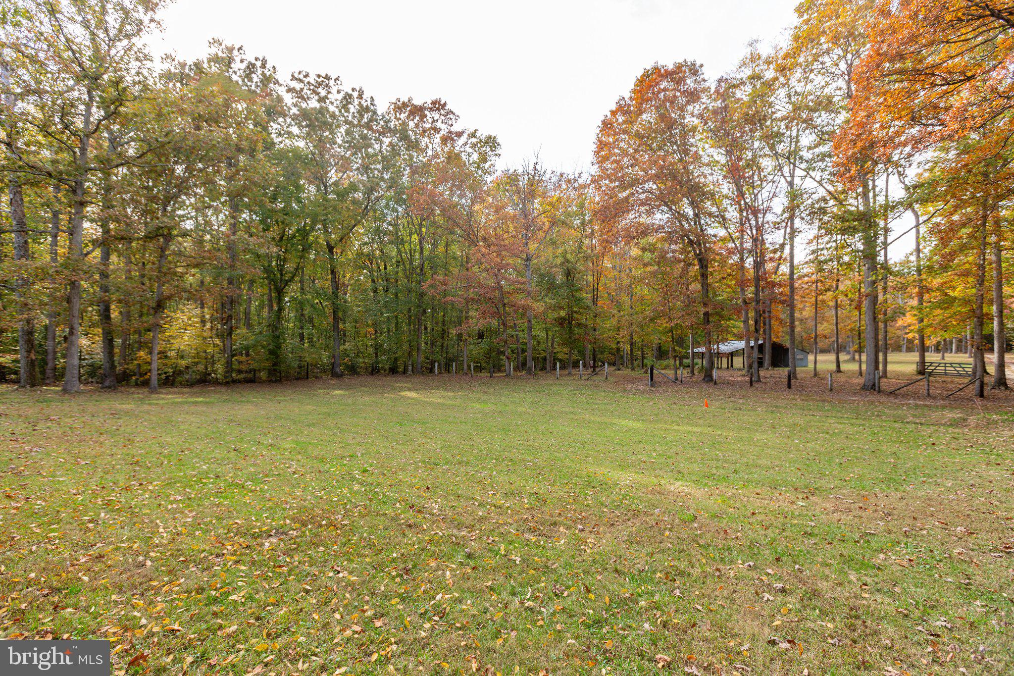 9825 Red Hill ROAD