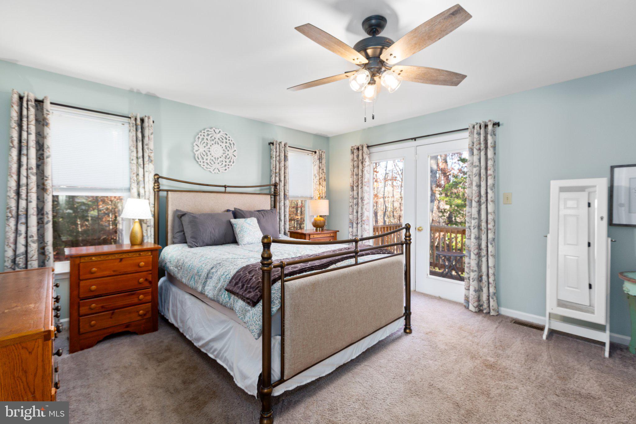 8719 Jenny LANE