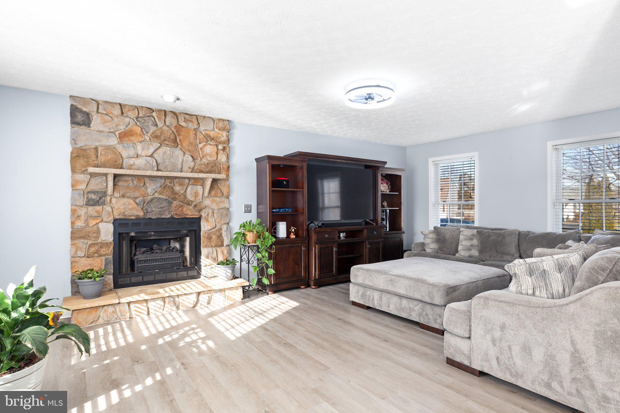6002 Sunny Meadows DRIVE