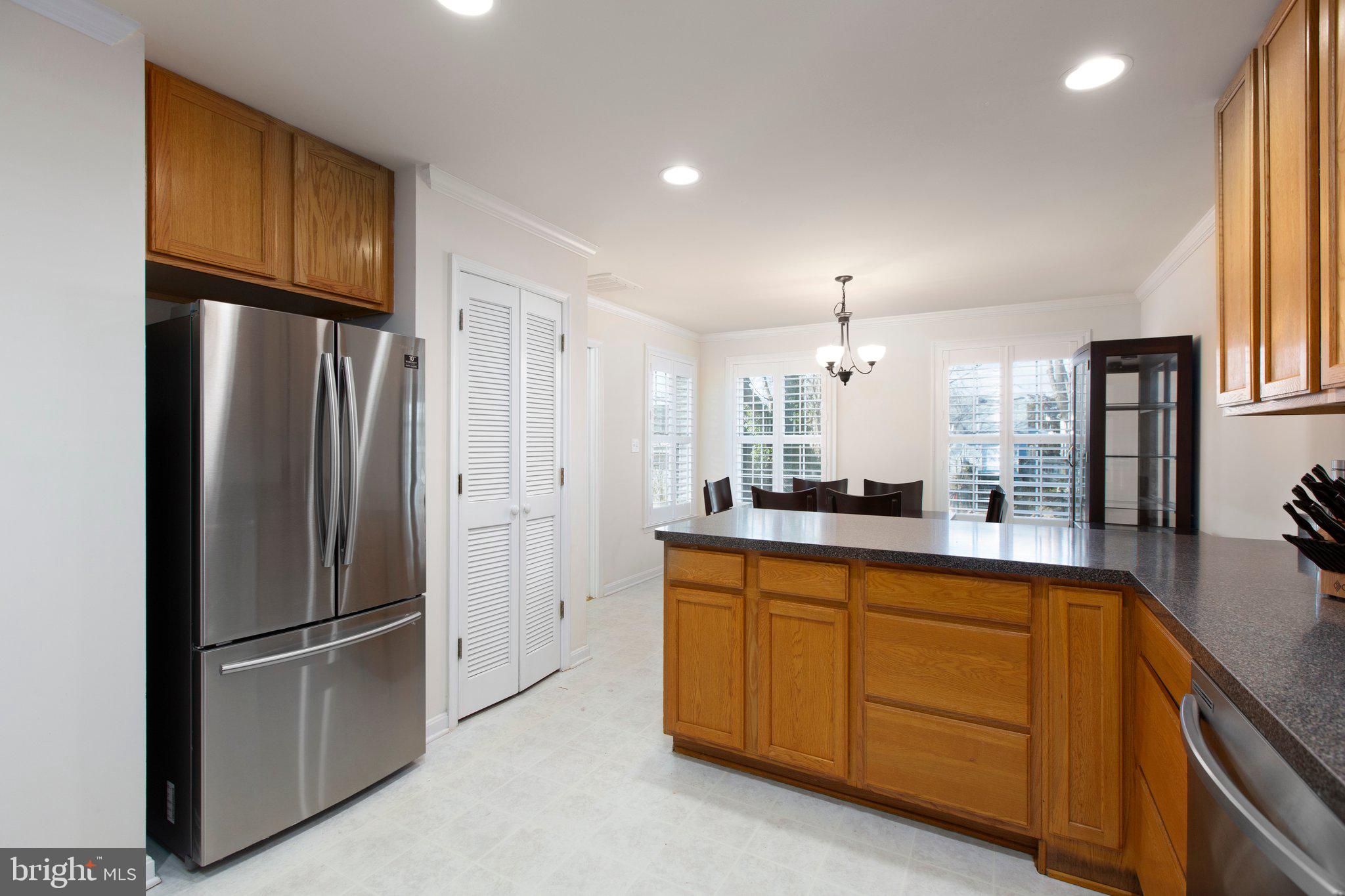 162 Mansfield St