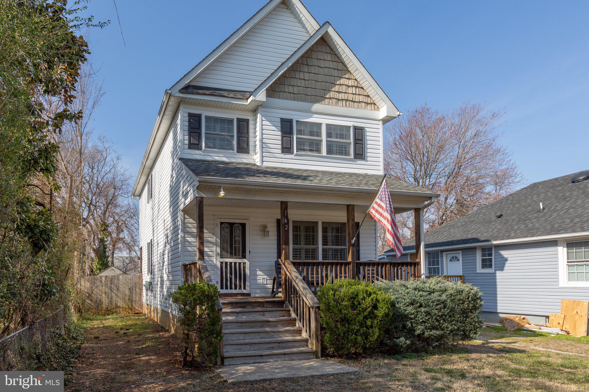 162 Mansfield St
