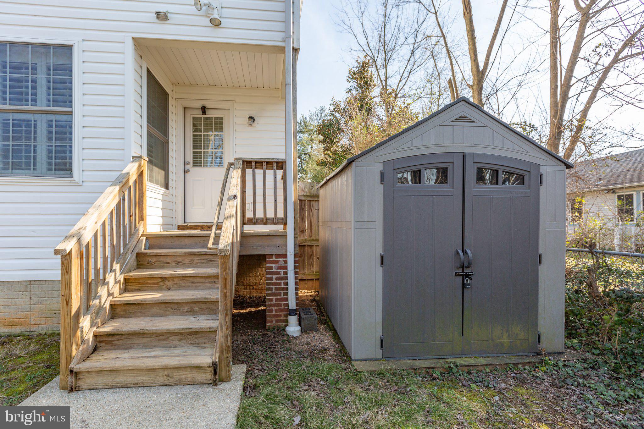 162 Mansfield St