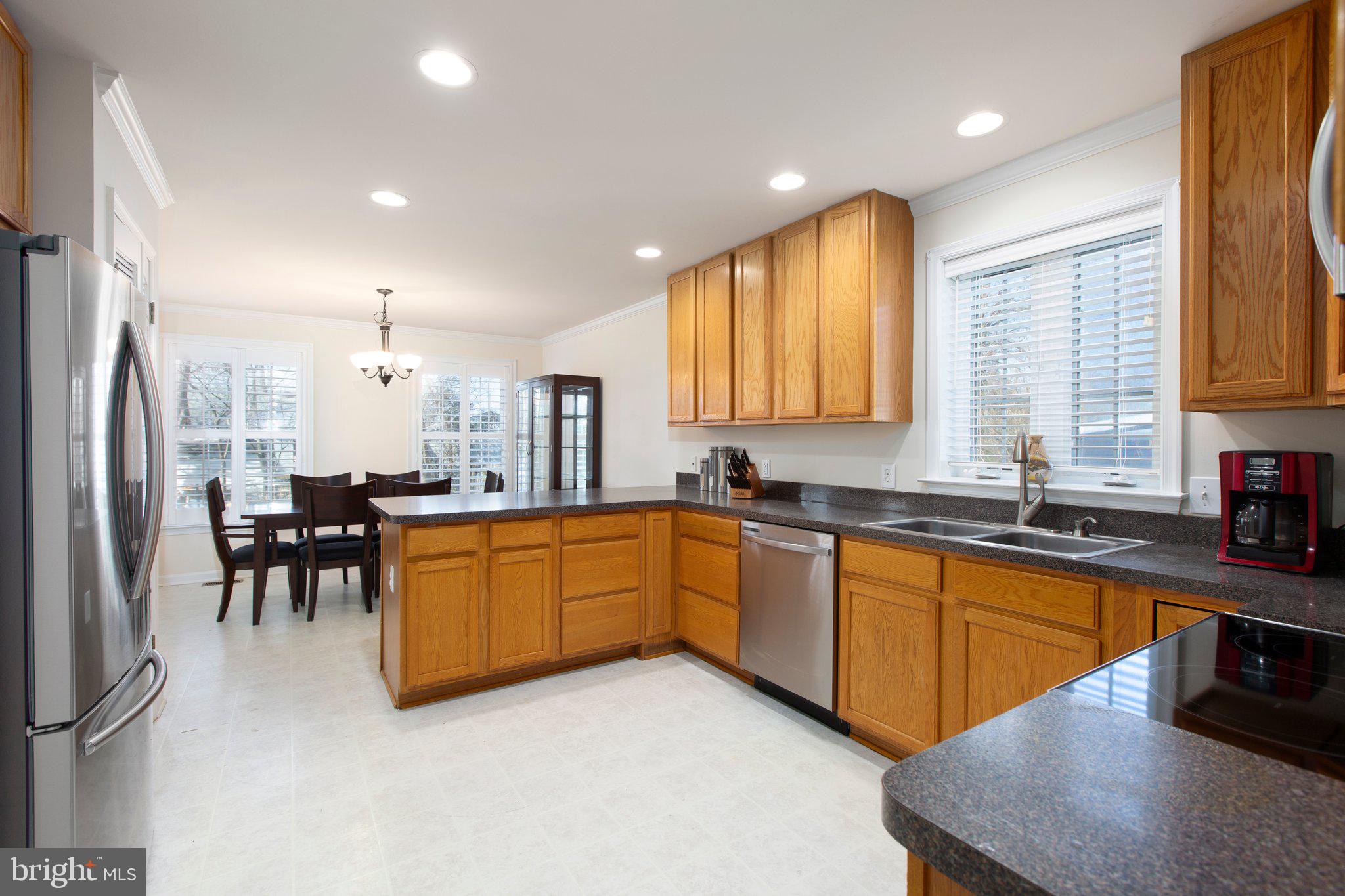 162 Mansfield St