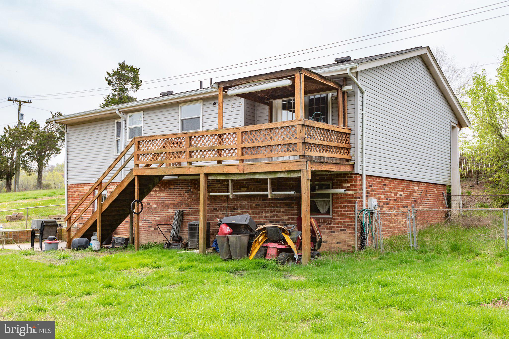 6211 Plank Rd