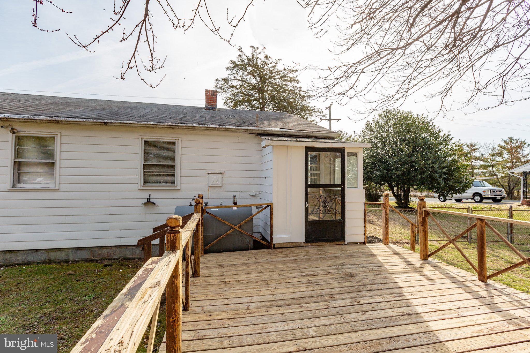 12420 Greengate Rd