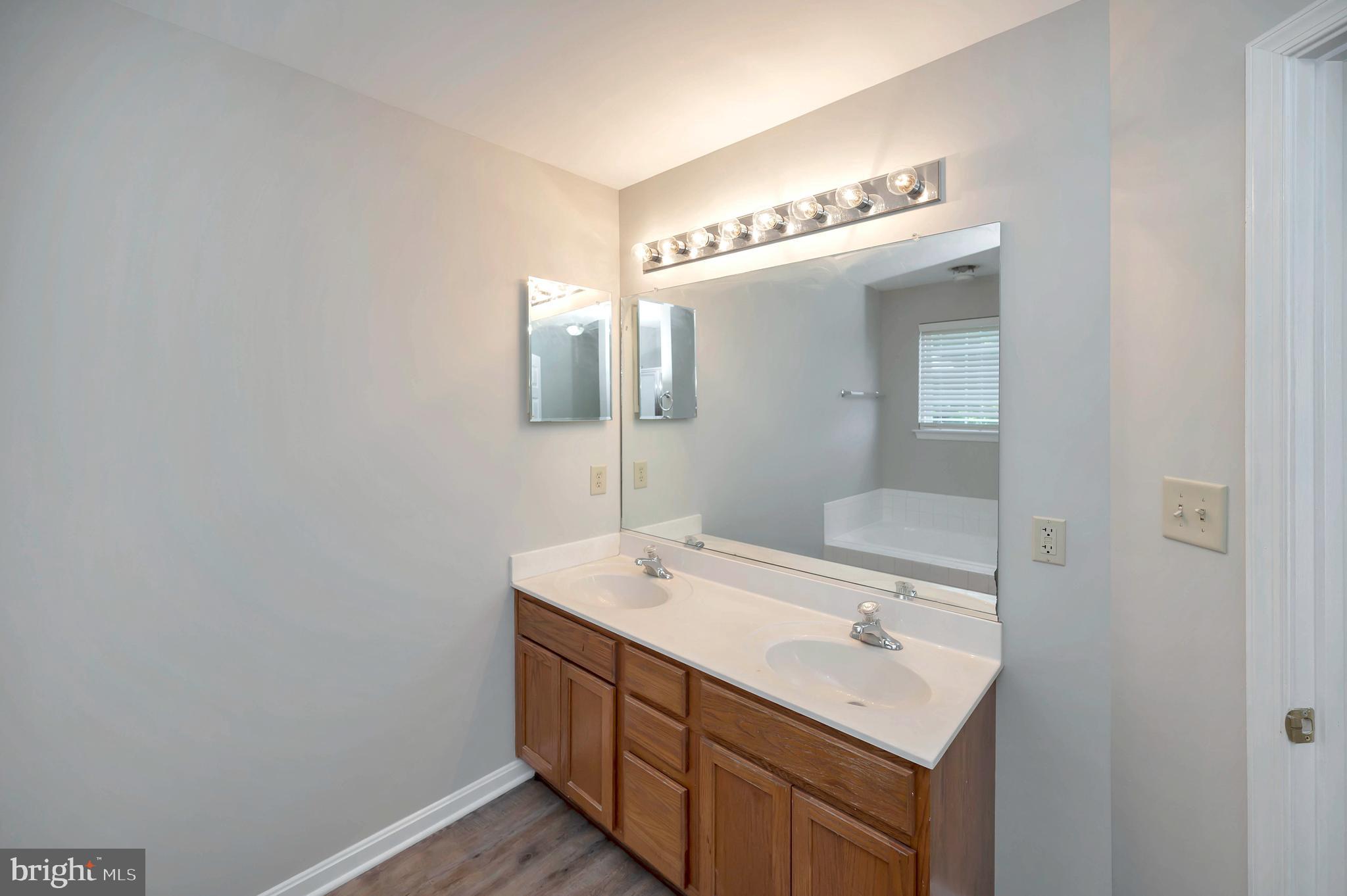 7121 WYTHEVILLE CIRCLE