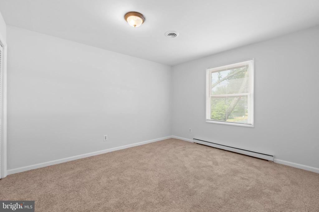705 Kilarney Dr