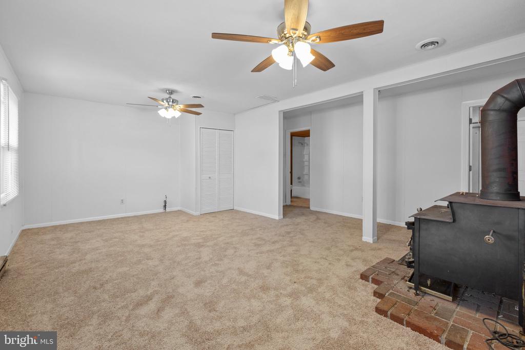 705 Kilarney Dr