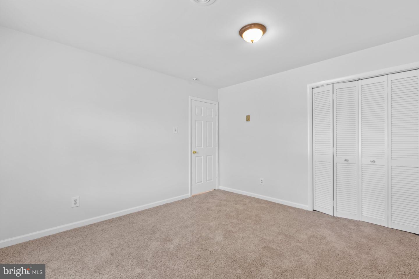705 Kilarney Dr