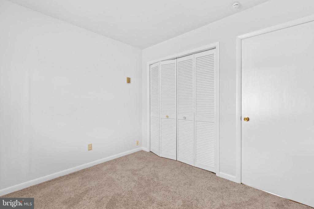 705 Kilarney Dr