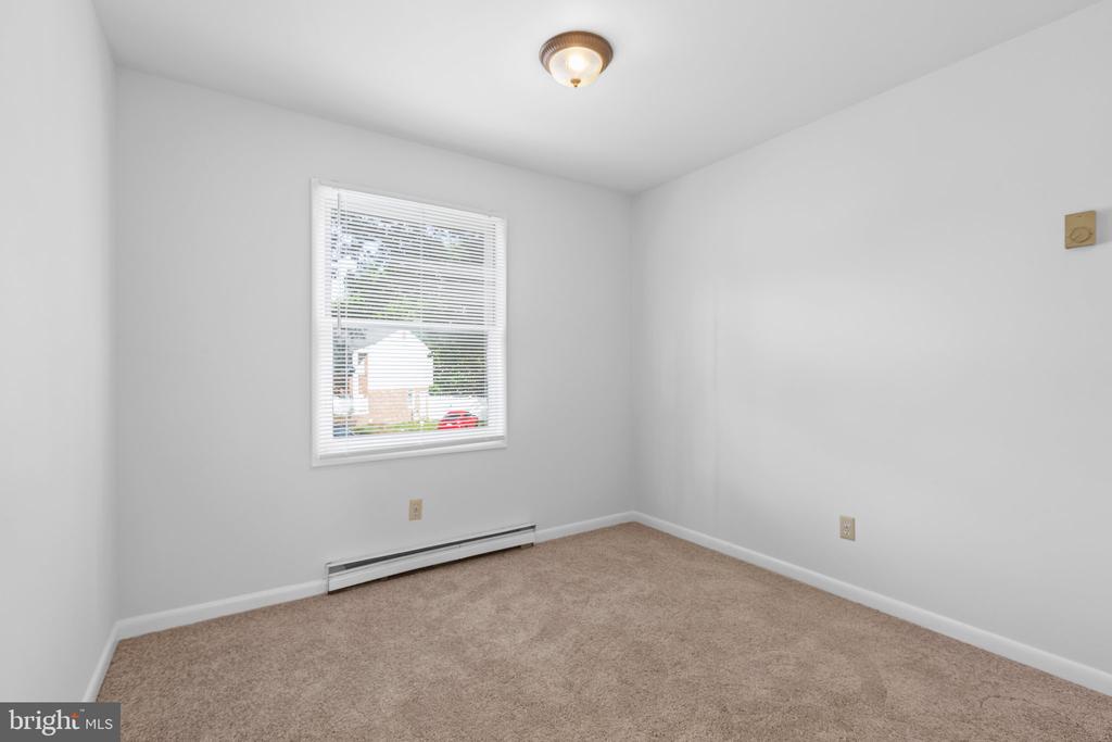 705 Kilarney Dr
