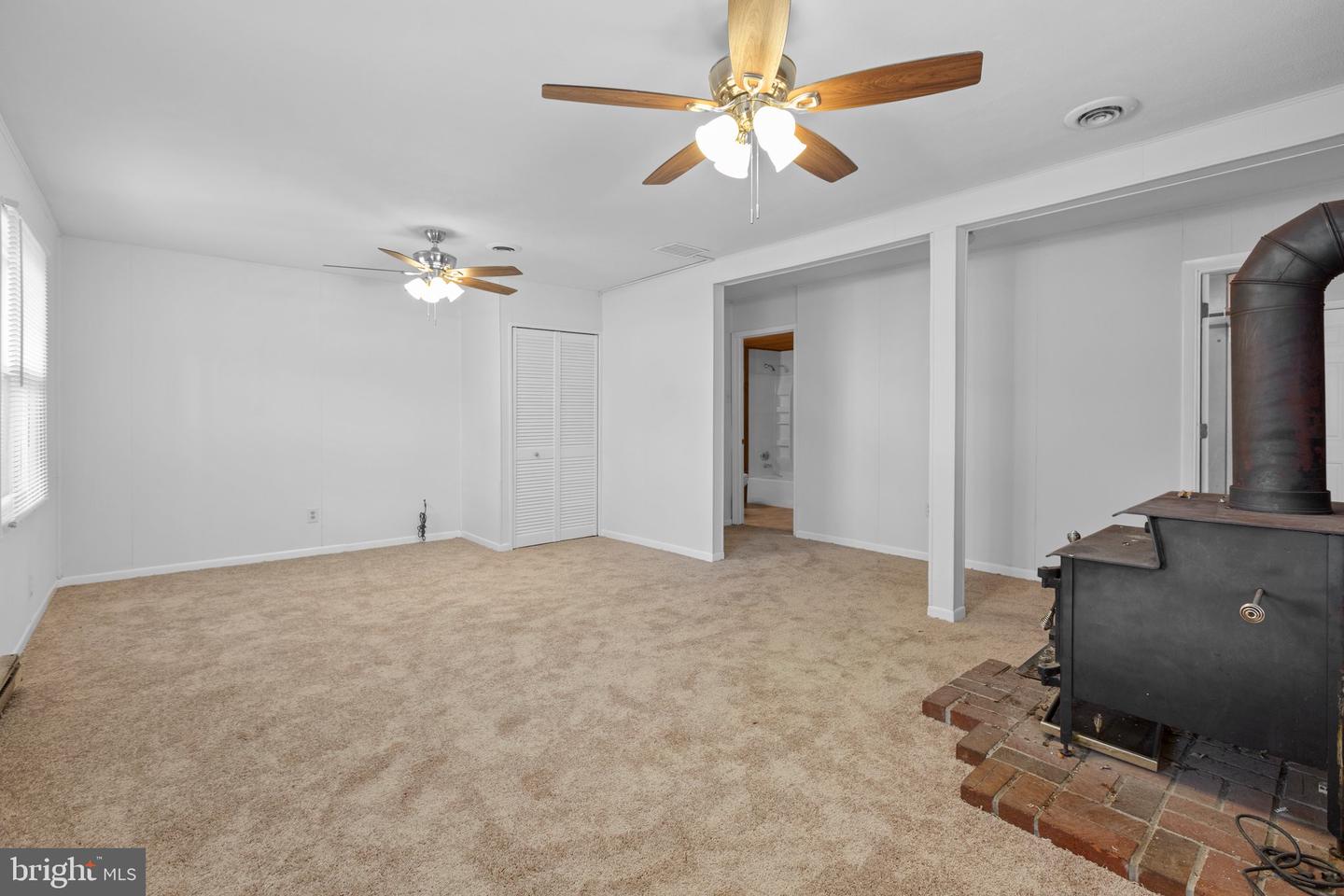 705 Kilarney Dr