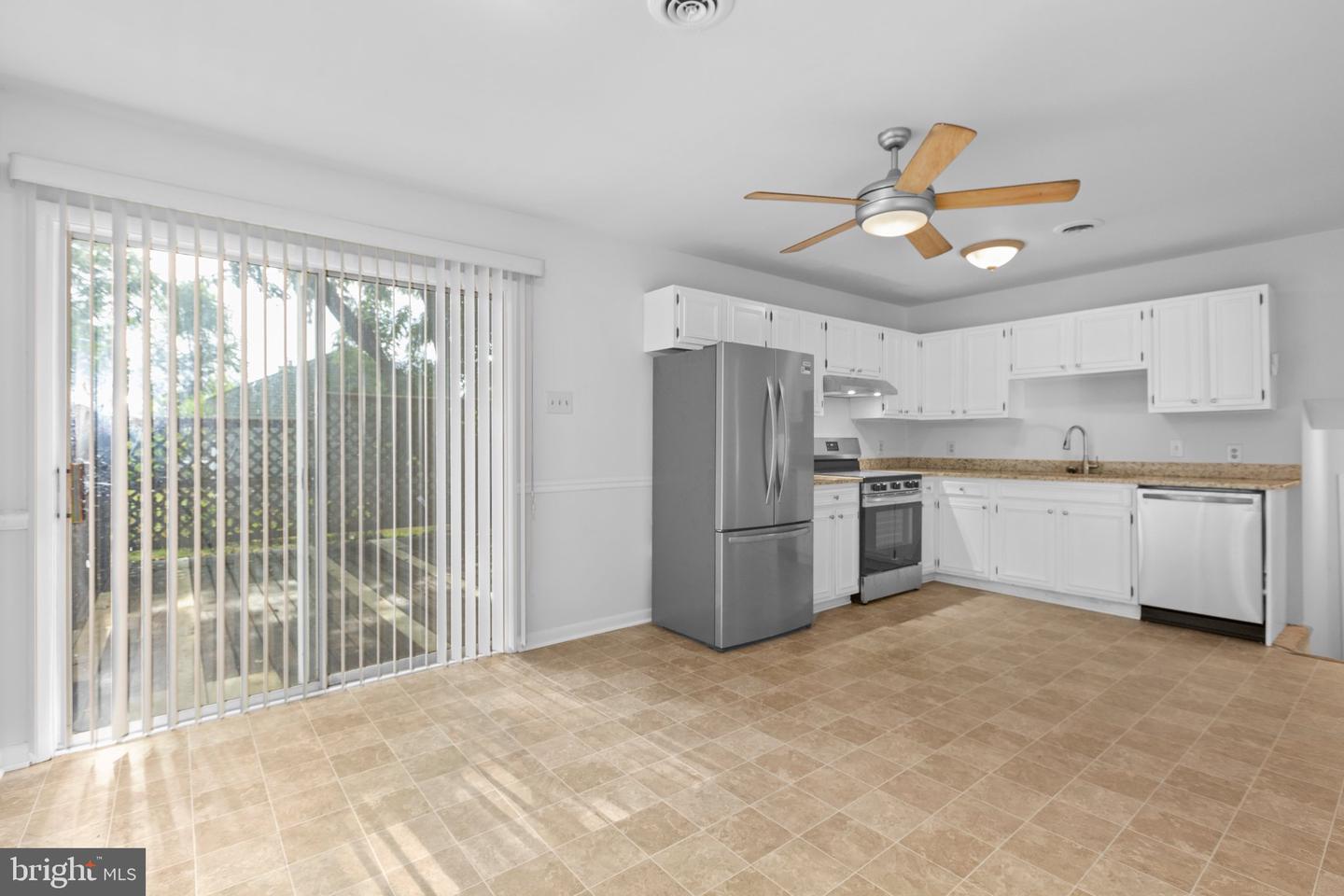 705 Kilarney Dr