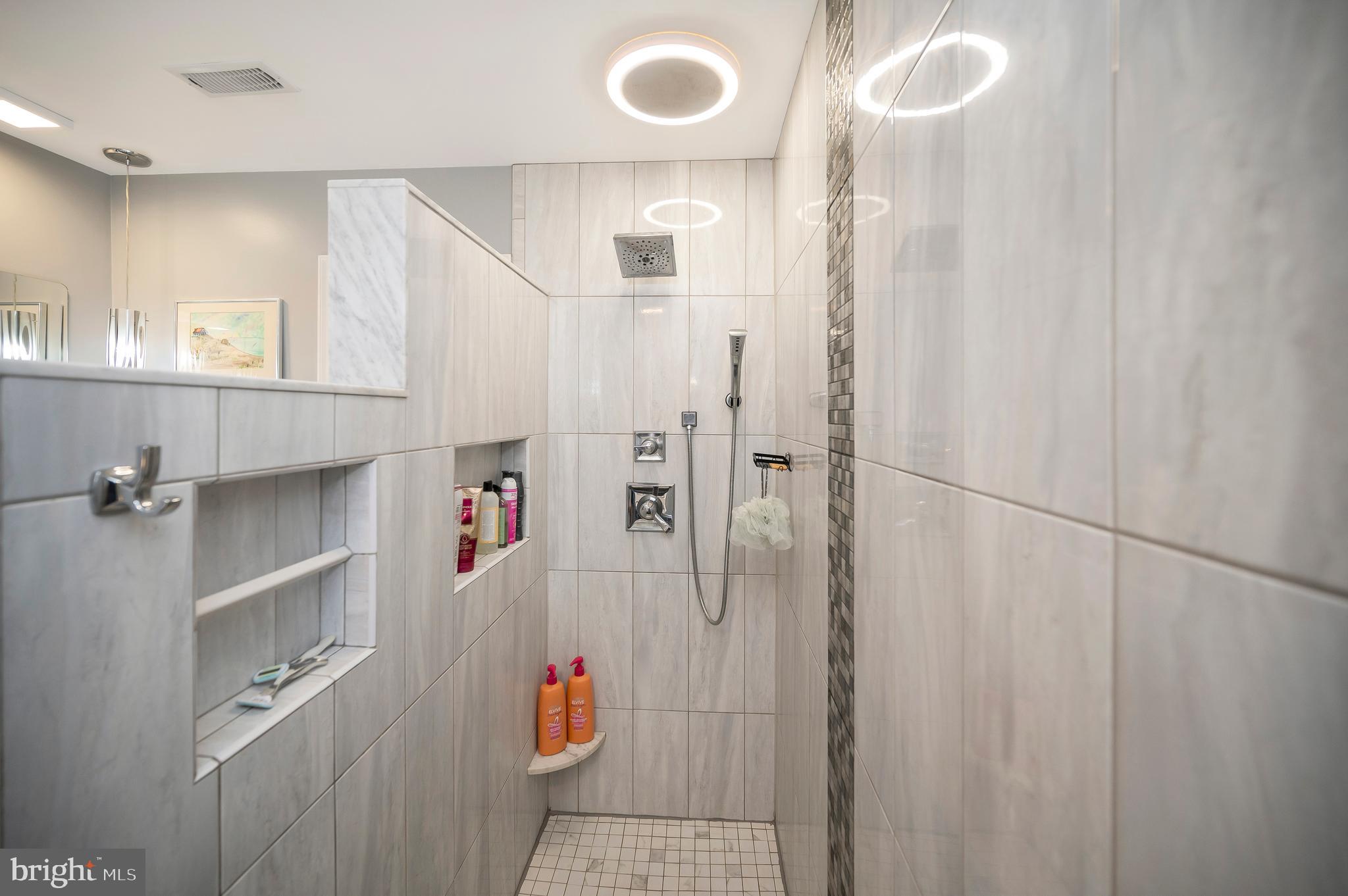 8205 HOWARD TRAIL