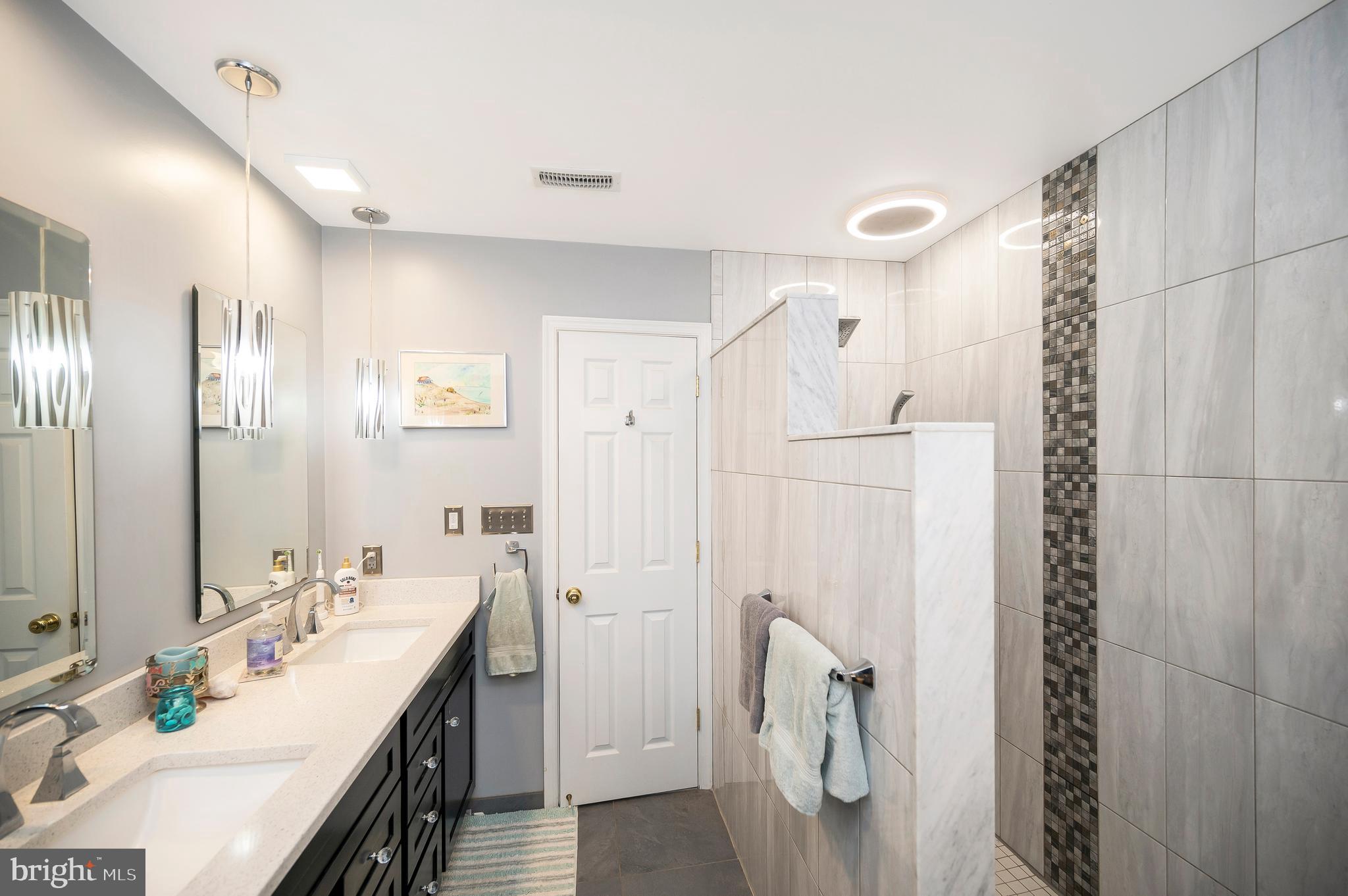 8205 HOWARD TRAIL