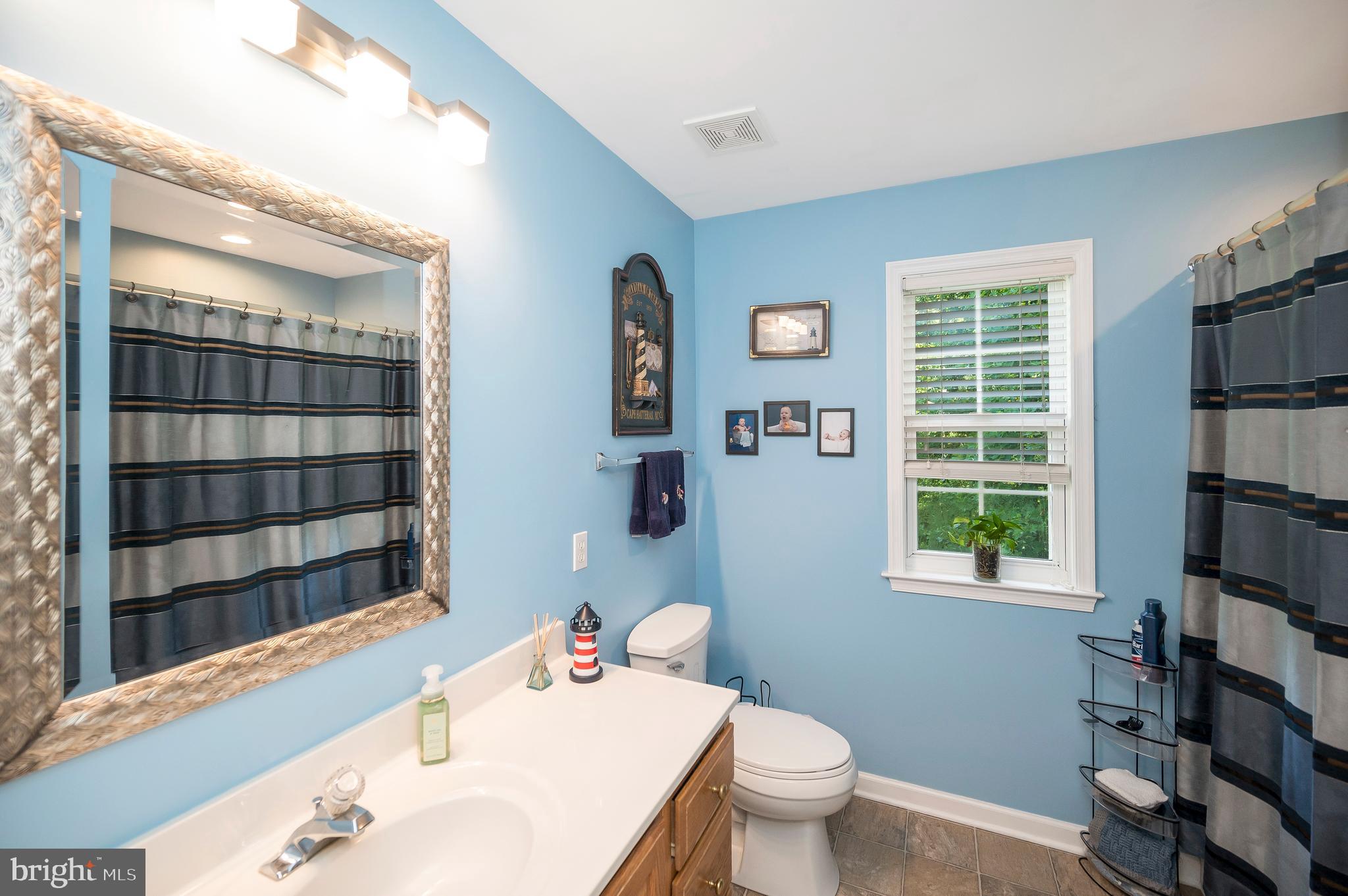 8205 HOWARD TRAIL
