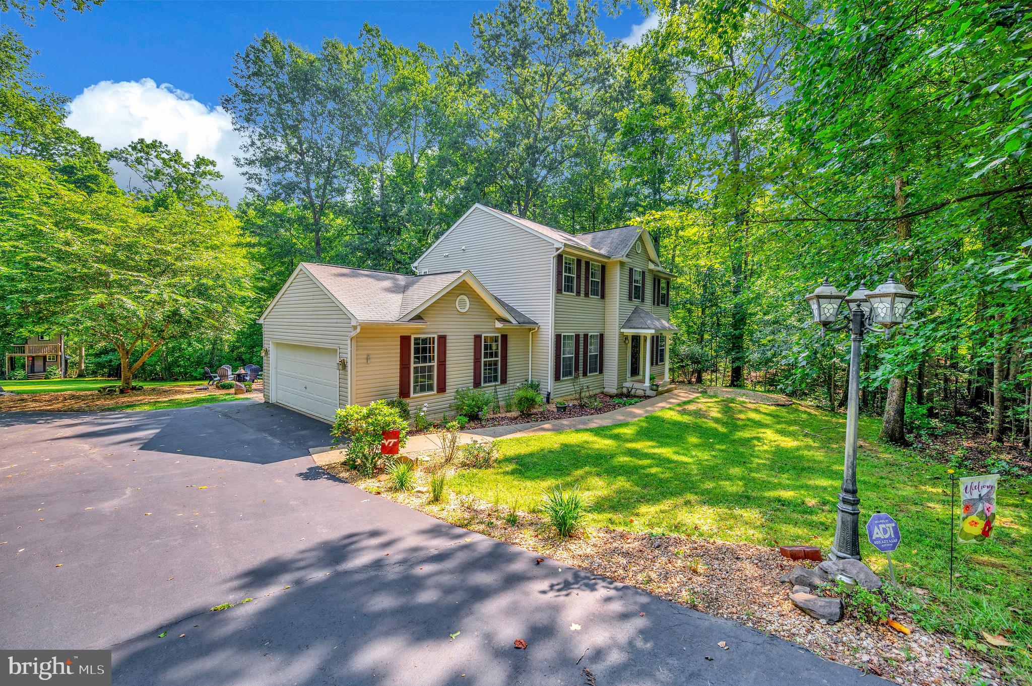 8205 HOWARD TRAIL