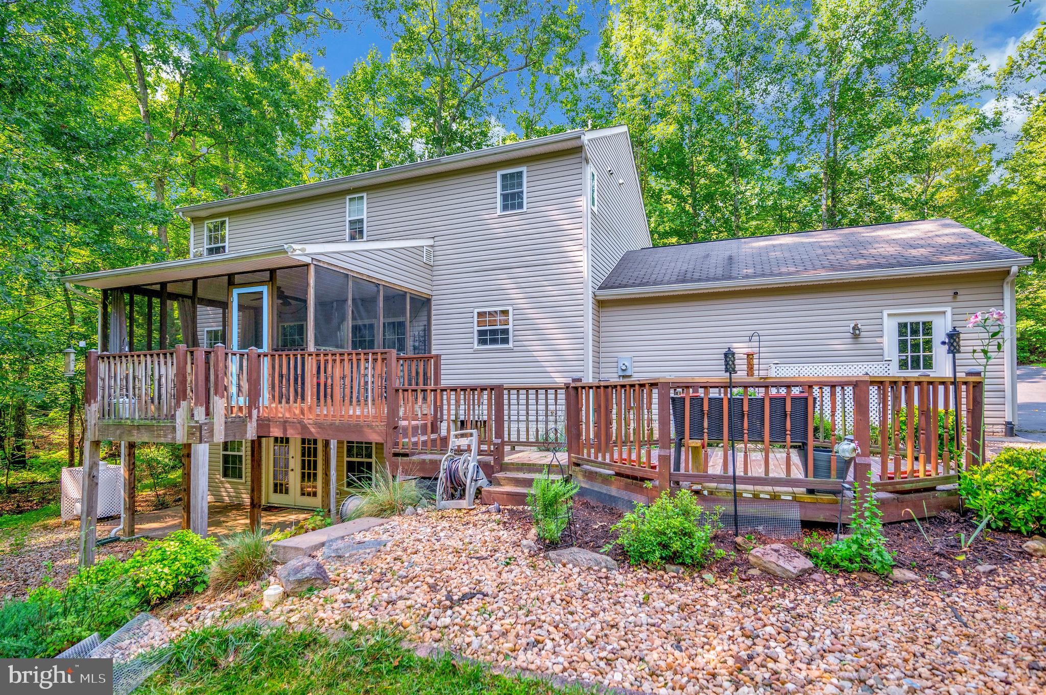 8205 HOWARD TRAIL