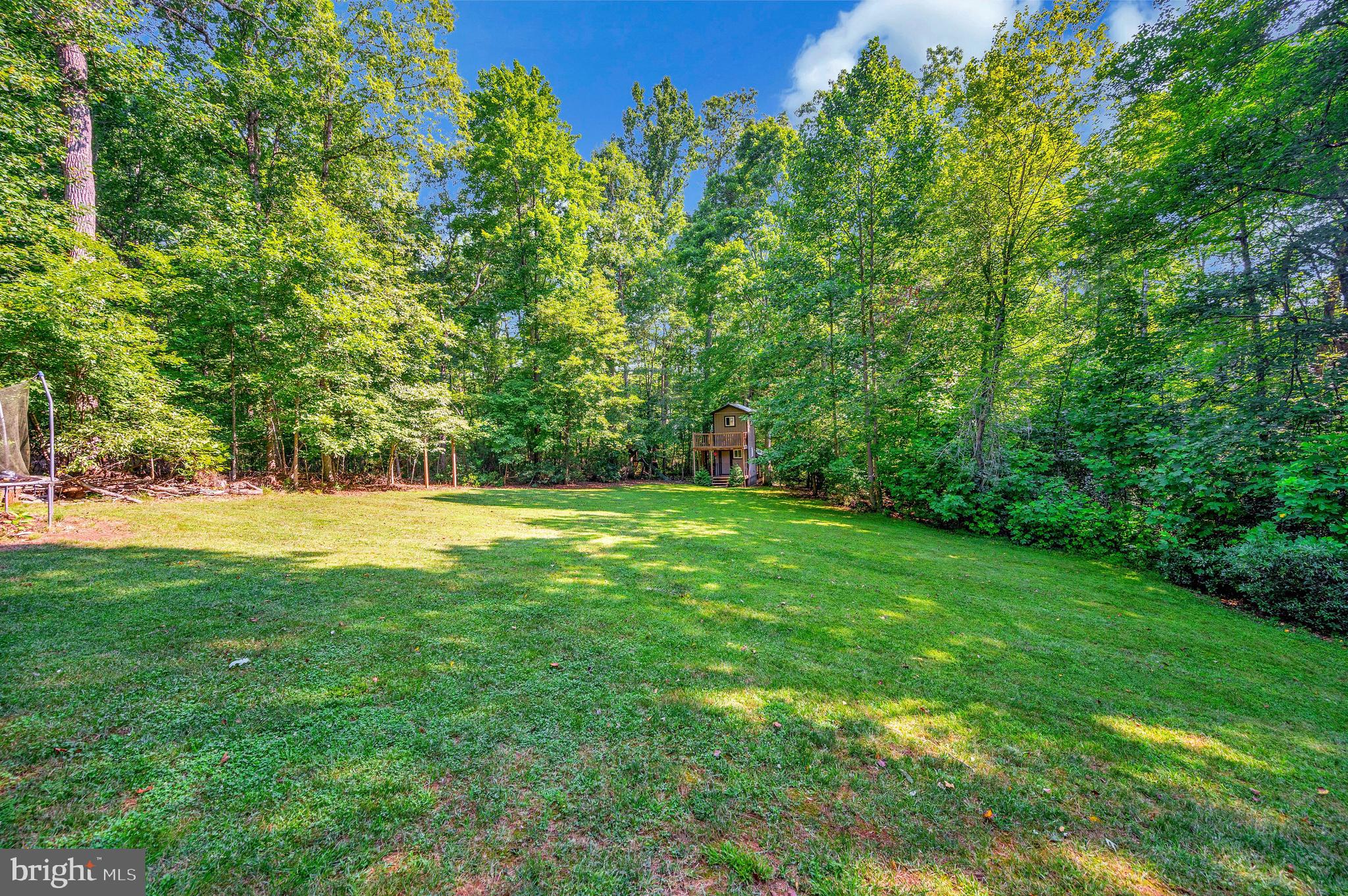 8205 HOWARD TRAIL