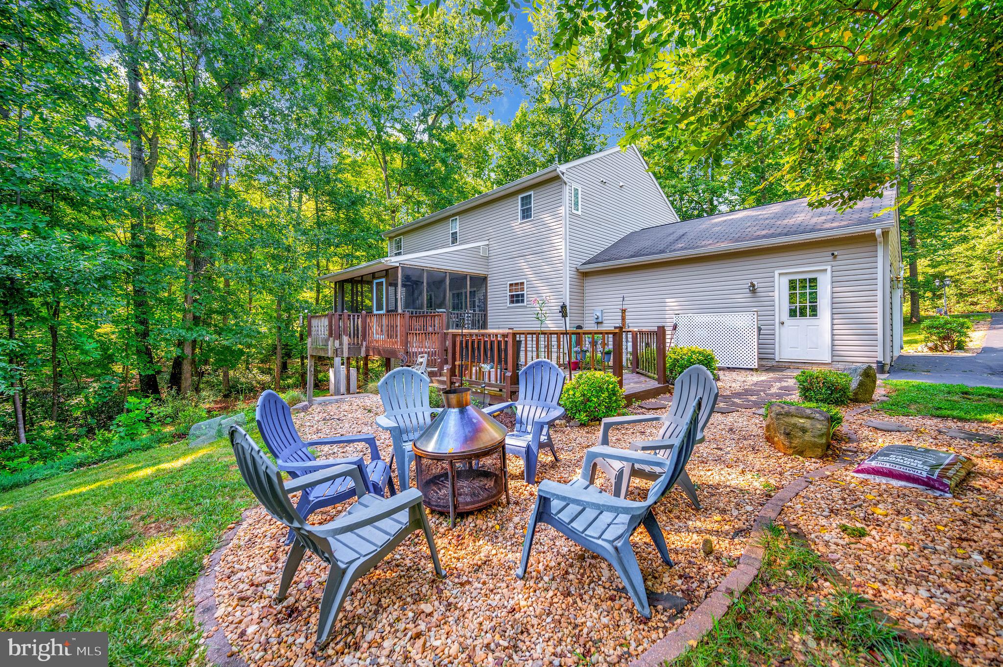 8205 HOWARD TRAIL
