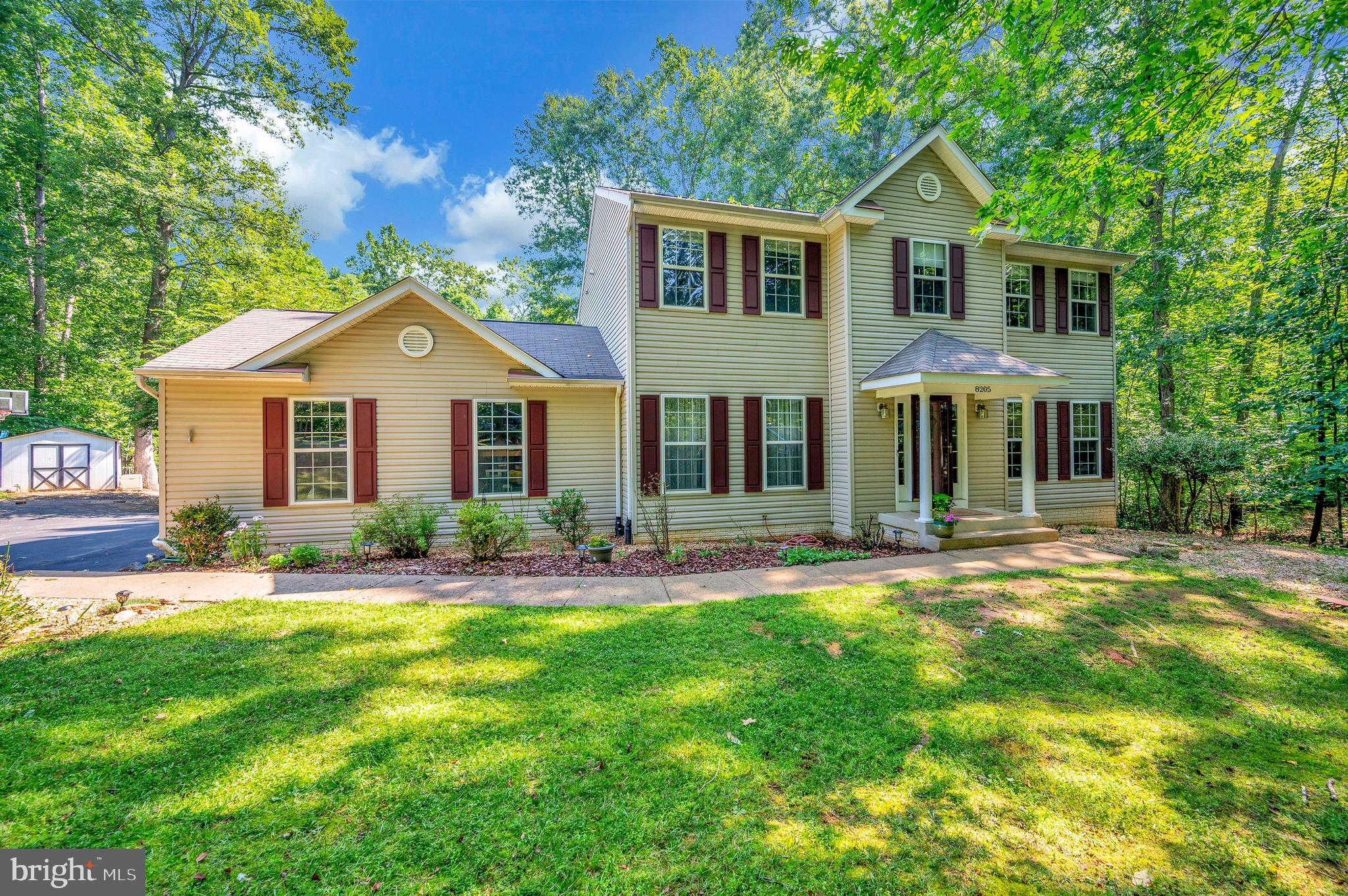 8205 HOWARD TRAIL