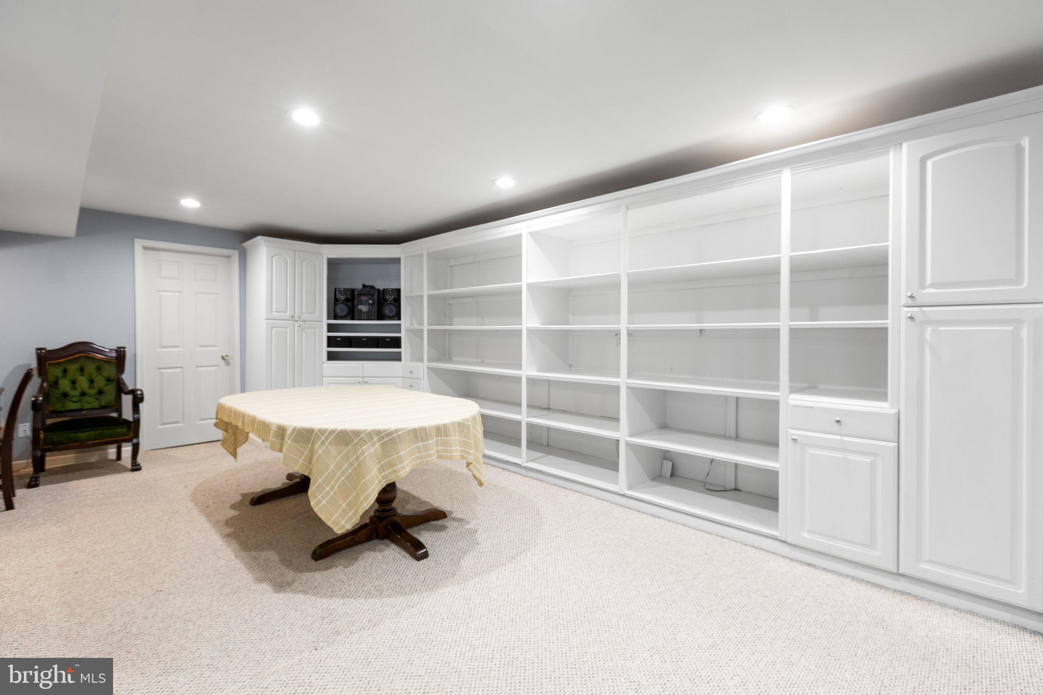 13007 Willow Point Dr