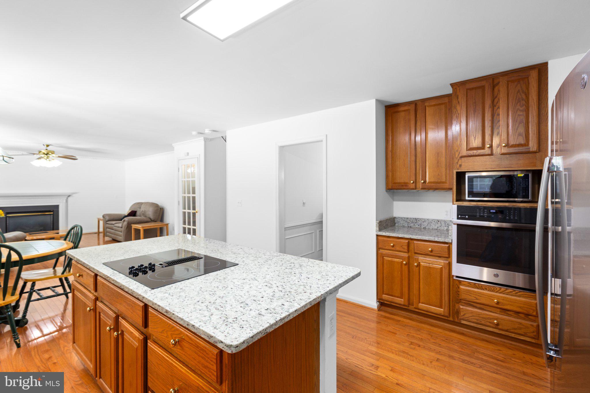 13007 Willow Point Dr