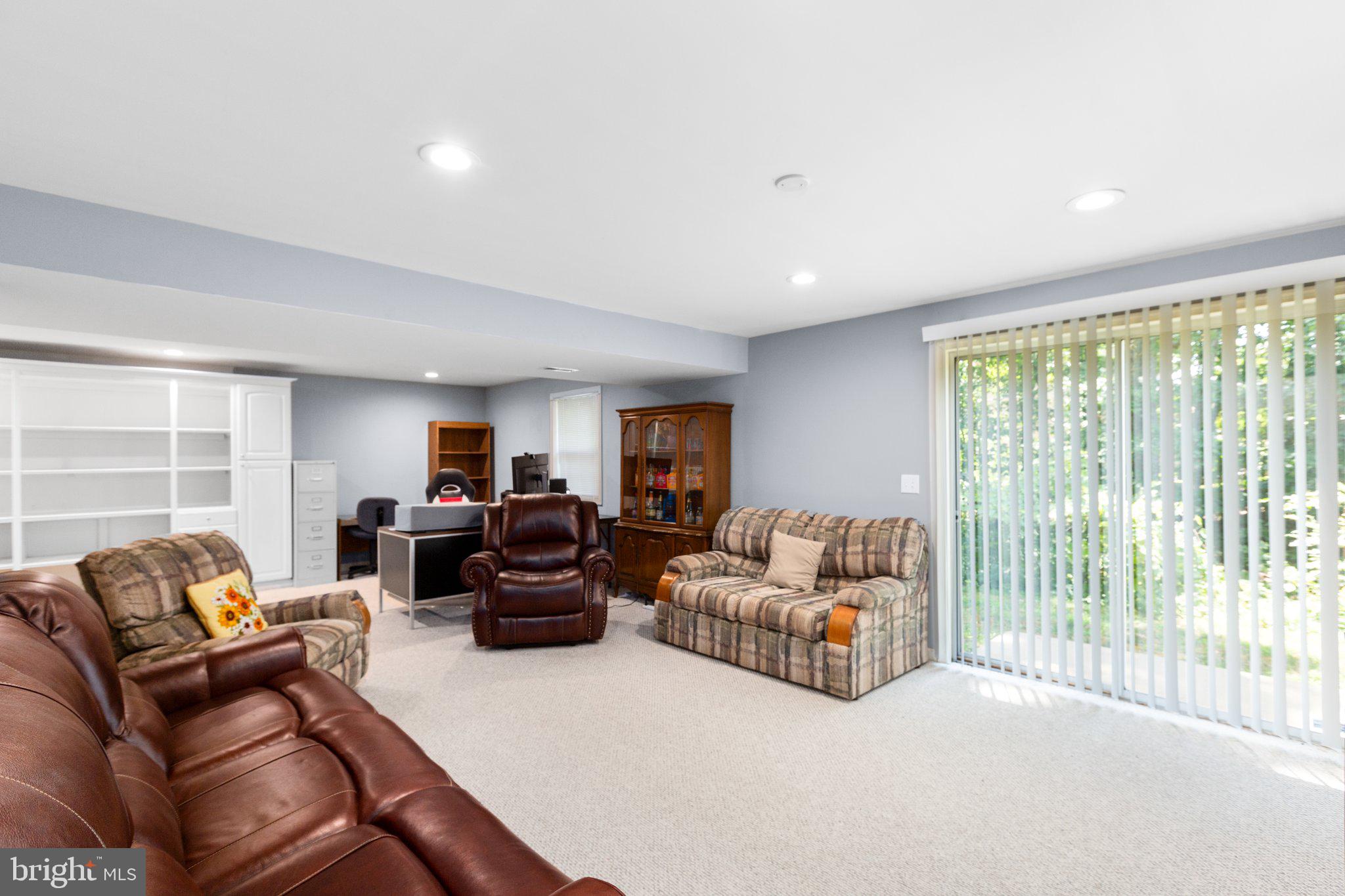 13007 Willow Point Dr