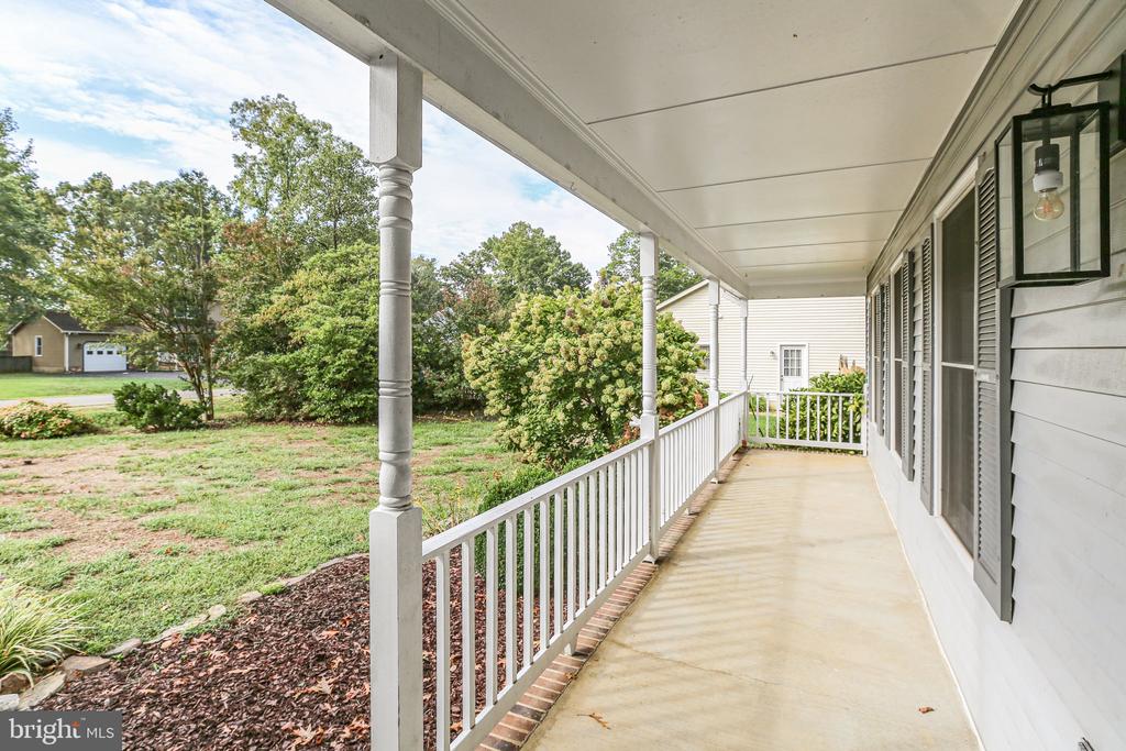 5208 Cedar Ridge Dr