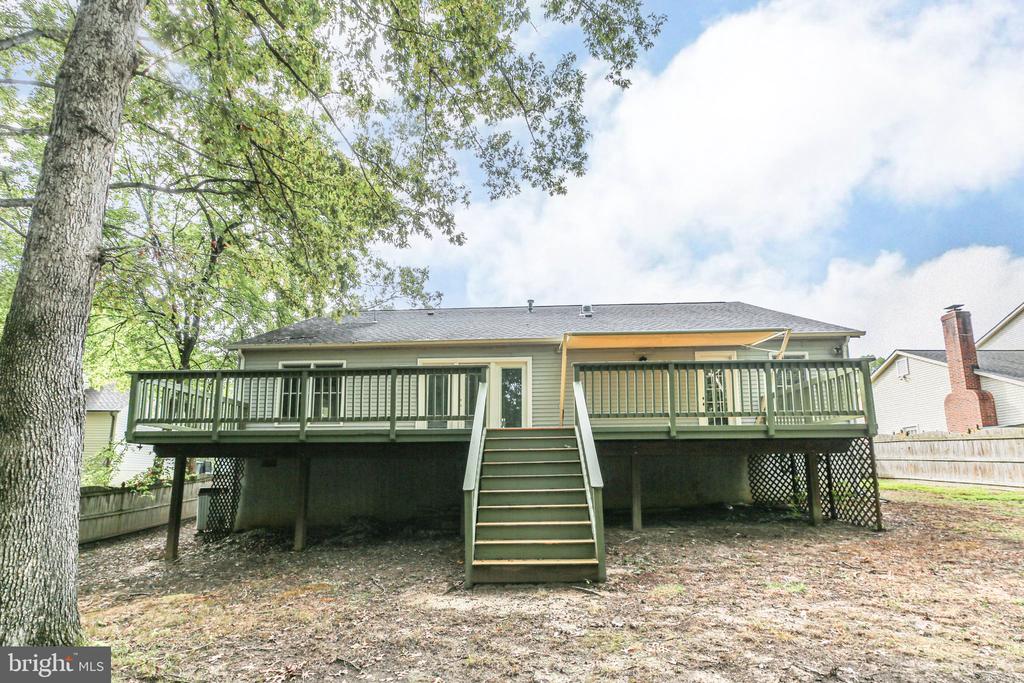 5208 Cedar Ridge Dr
