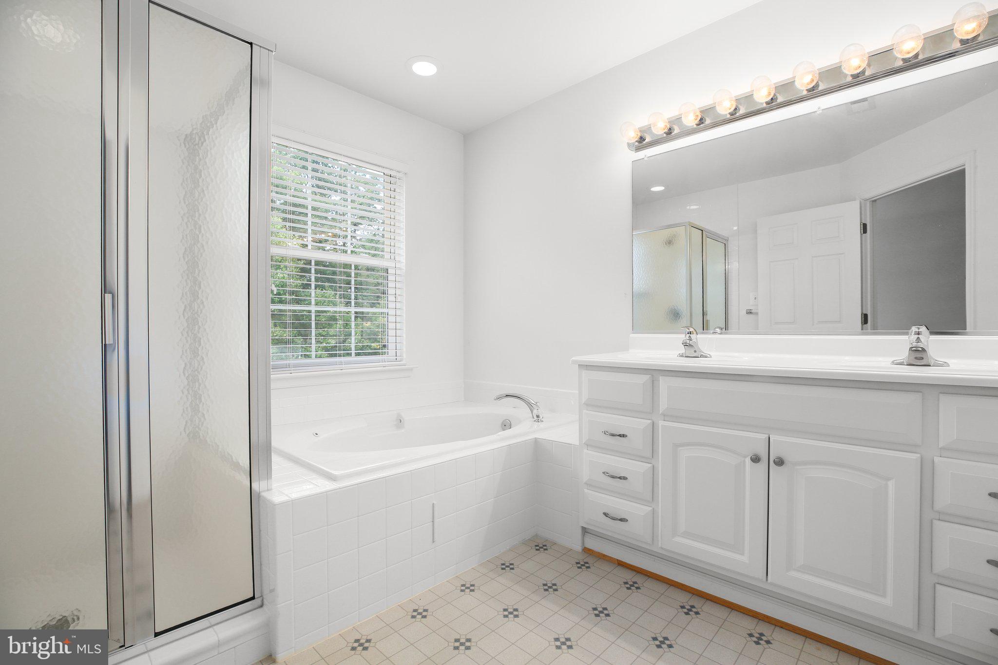 3906 Fountain Bridge Ct