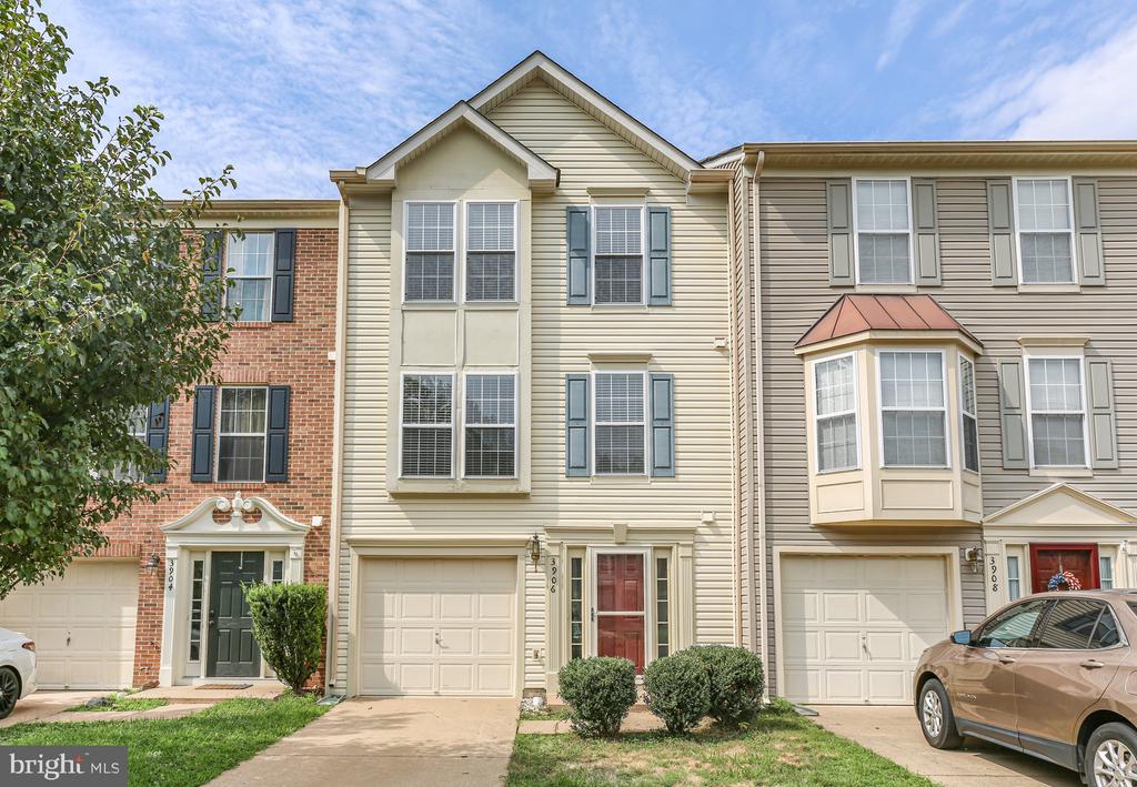 3906 Fountain Bridge Ct