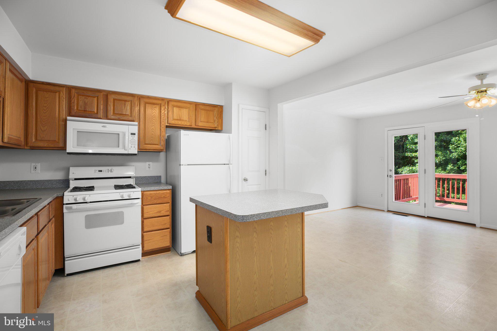 3906 Fountain Bridge Ct