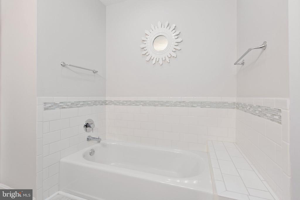 2405 Gifhorn Ct