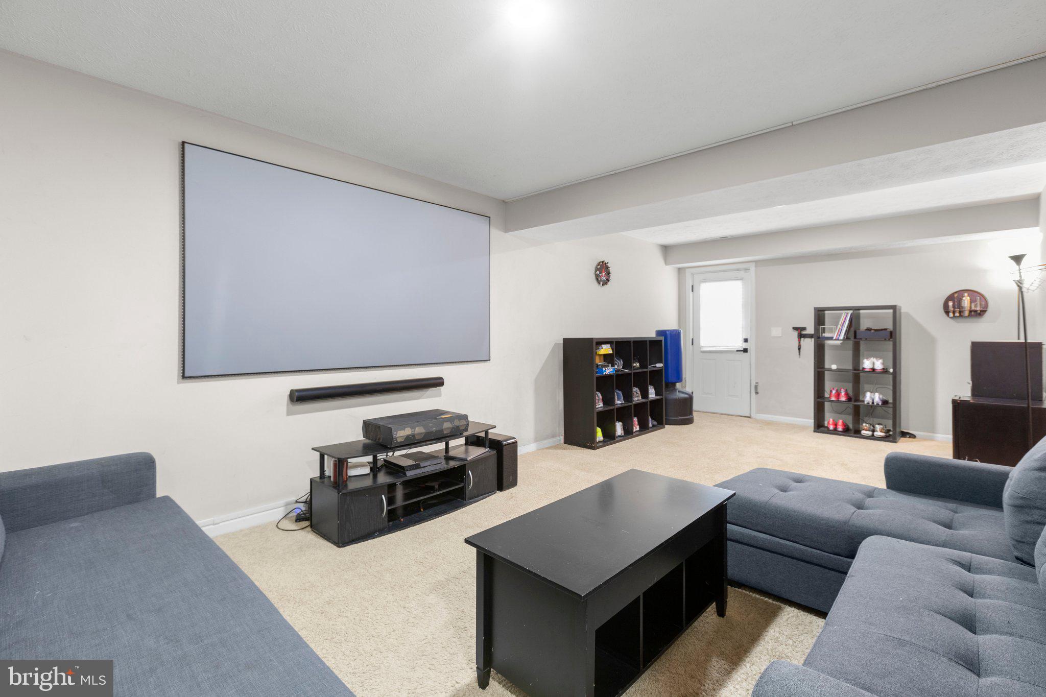 11118 Huntington Meadows Ln