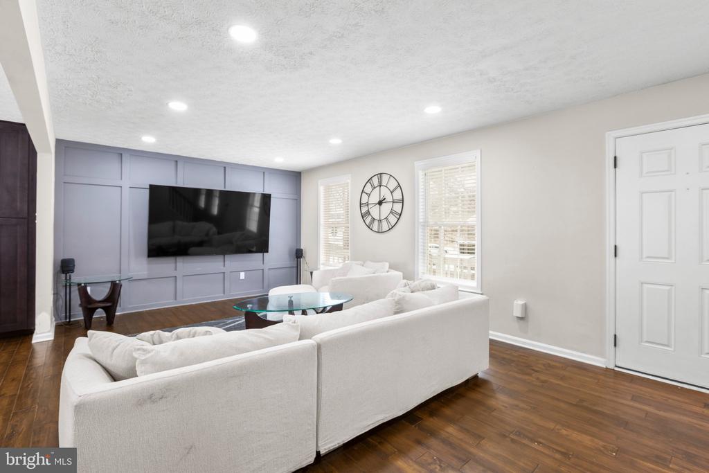 11118 Huntington Meadows Ln