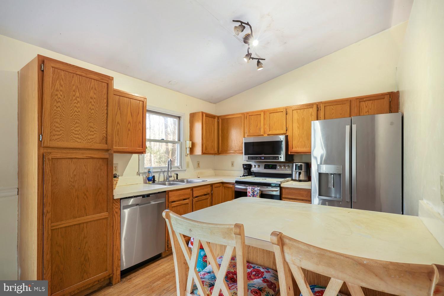 12719 PICKETT COURT