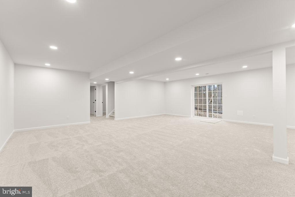 5605 Hickory Tree Ln