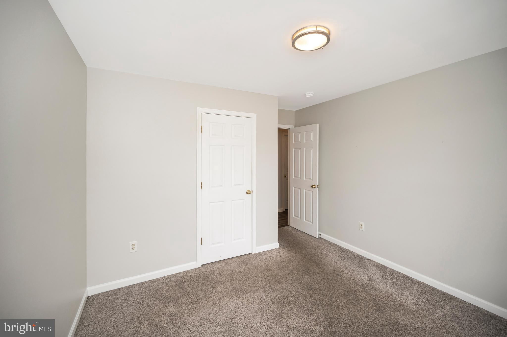 9807 MINUTEMAN COURT