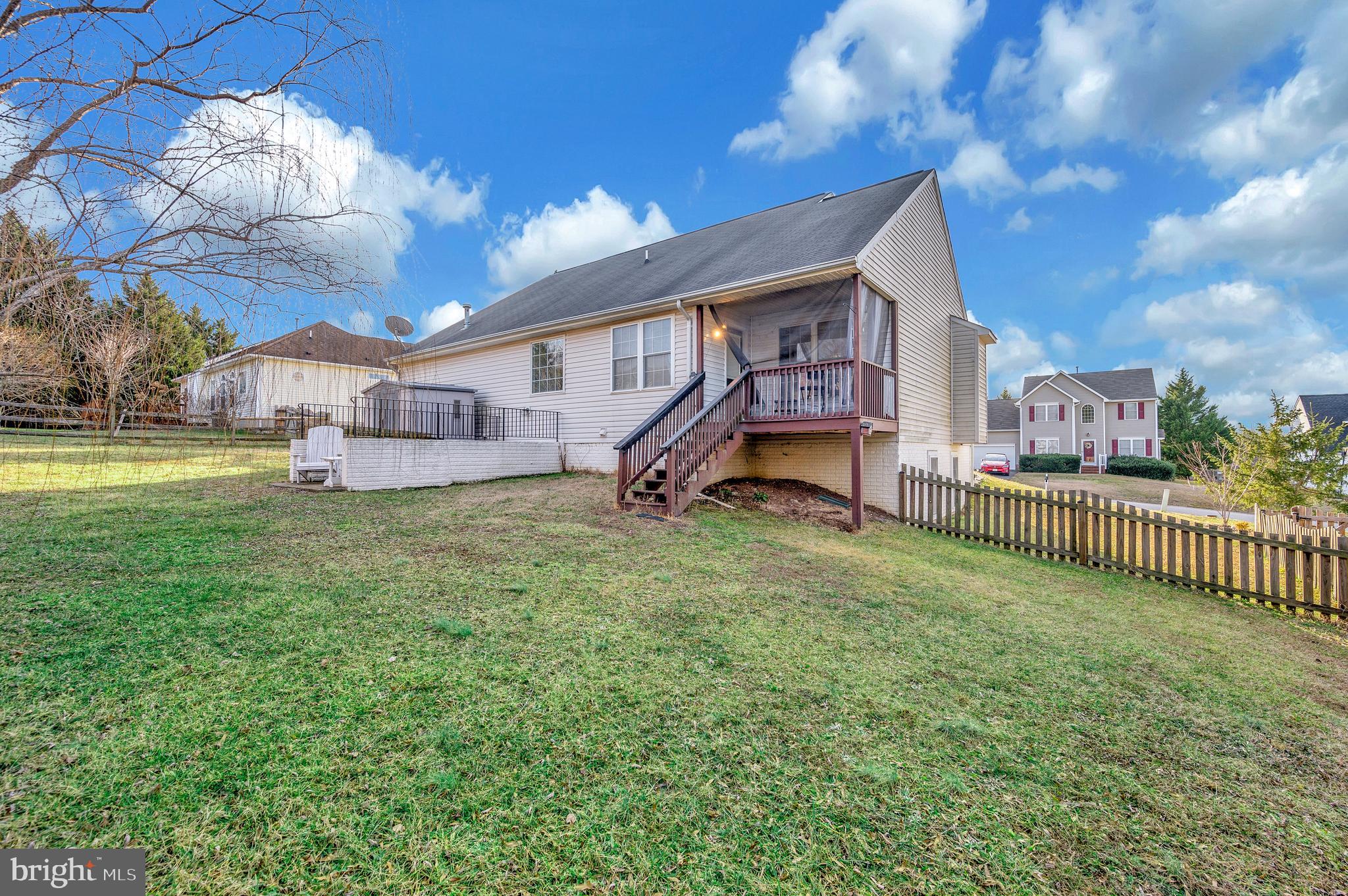 9807 MINUTEMAN COURT