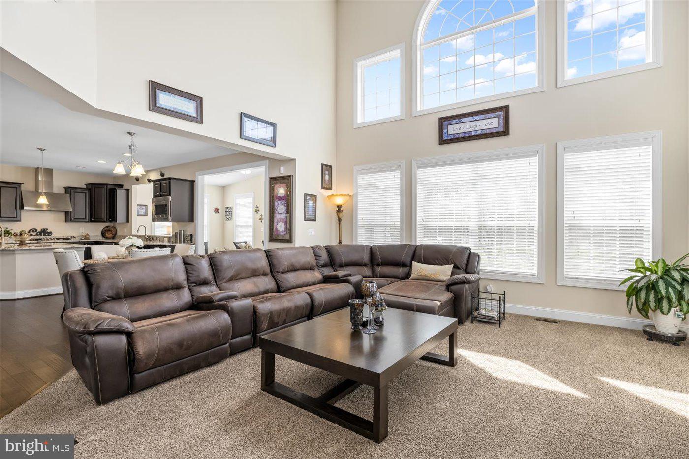 6706 Pond View Ln