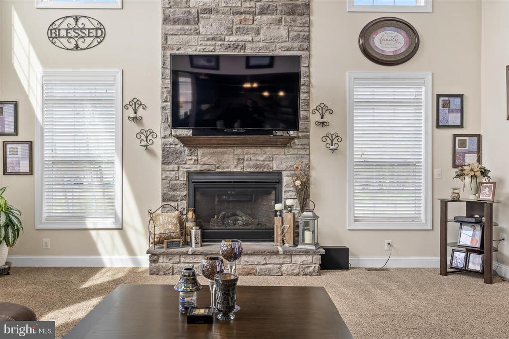 6706 Pond View Ln