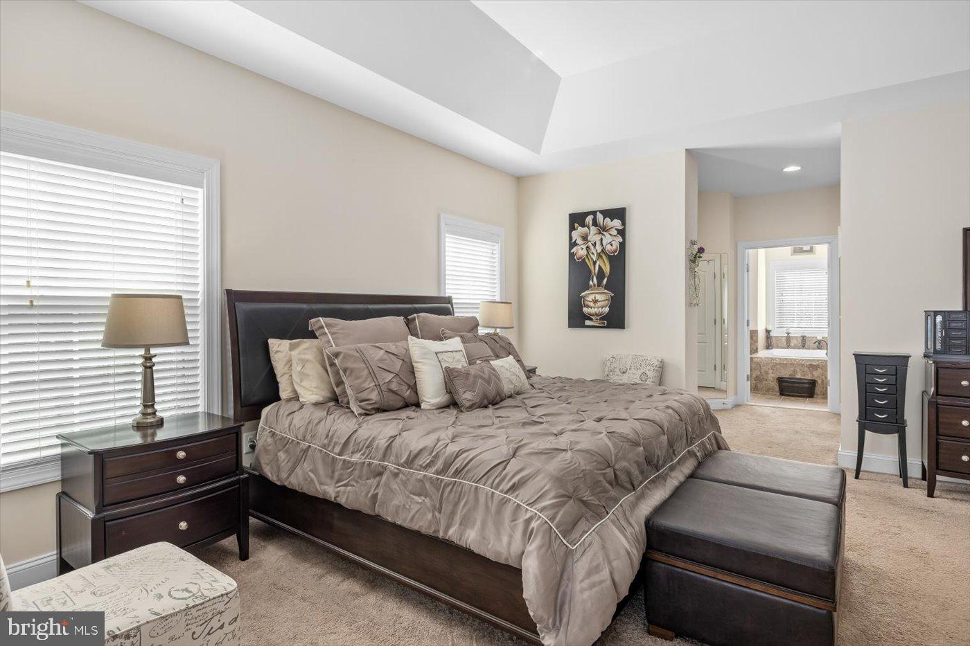 6706 Pond View Ln