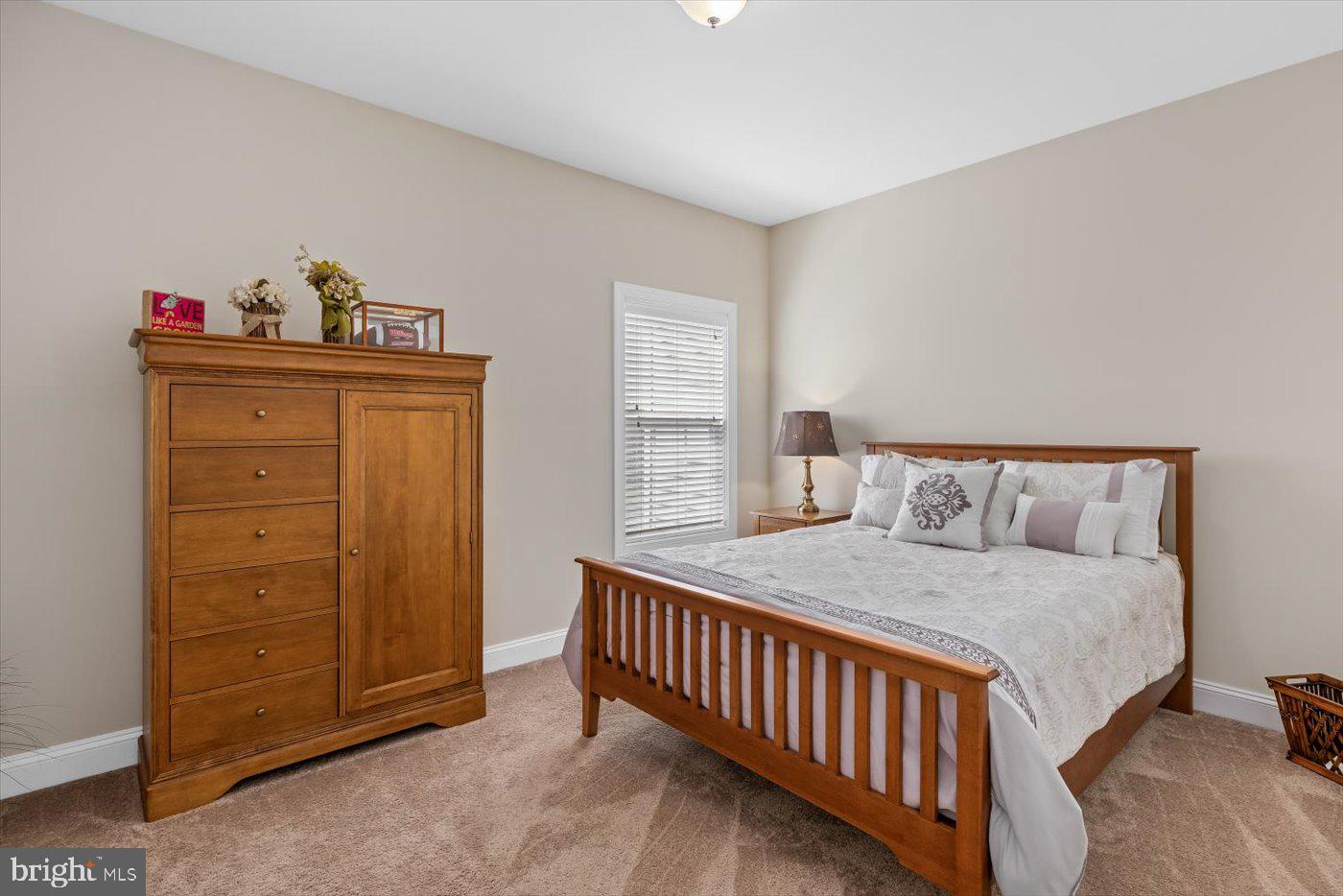 6706 Pond View Ln