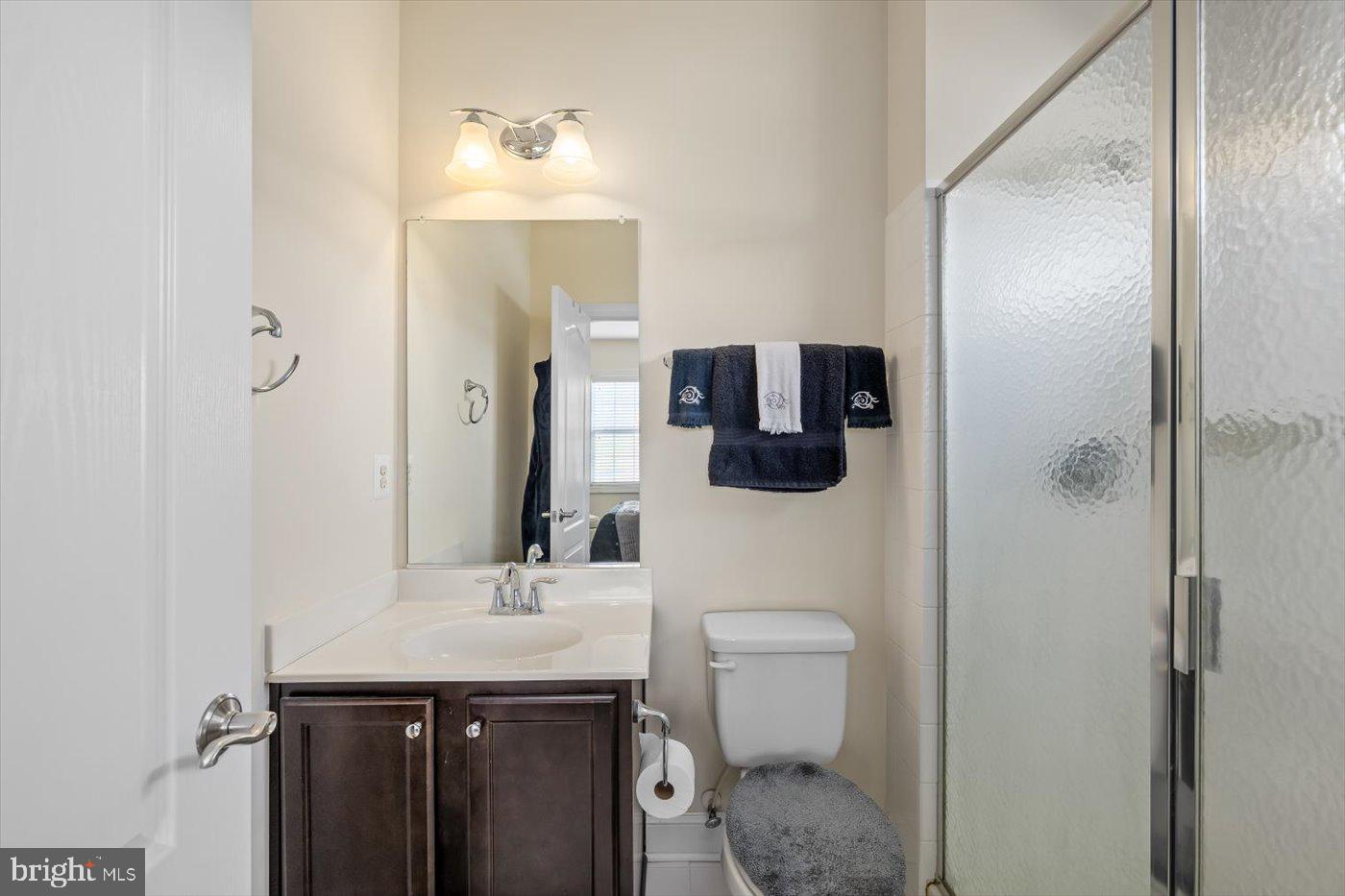 6706 Pond View Ln