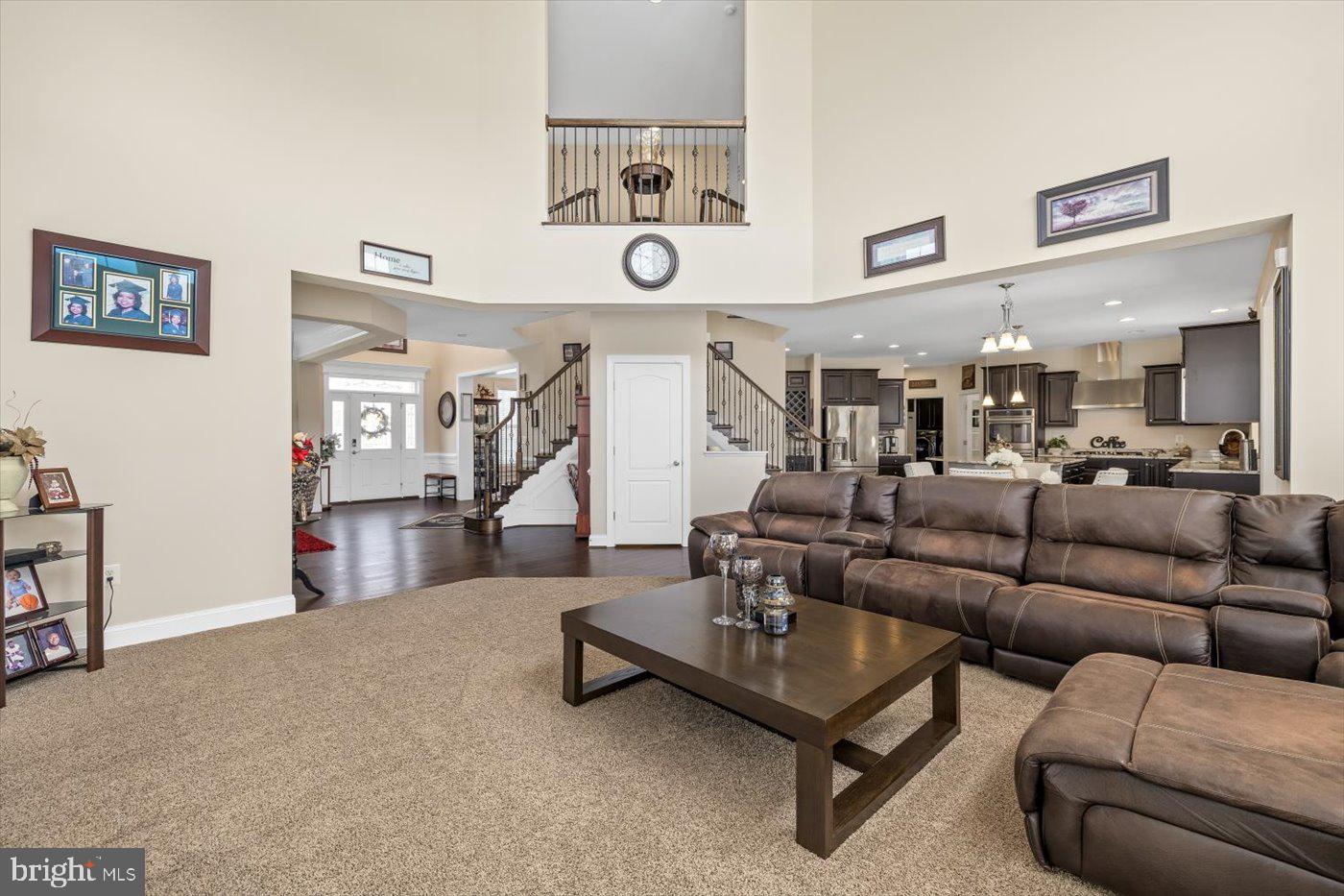 6706 Pond View Ln